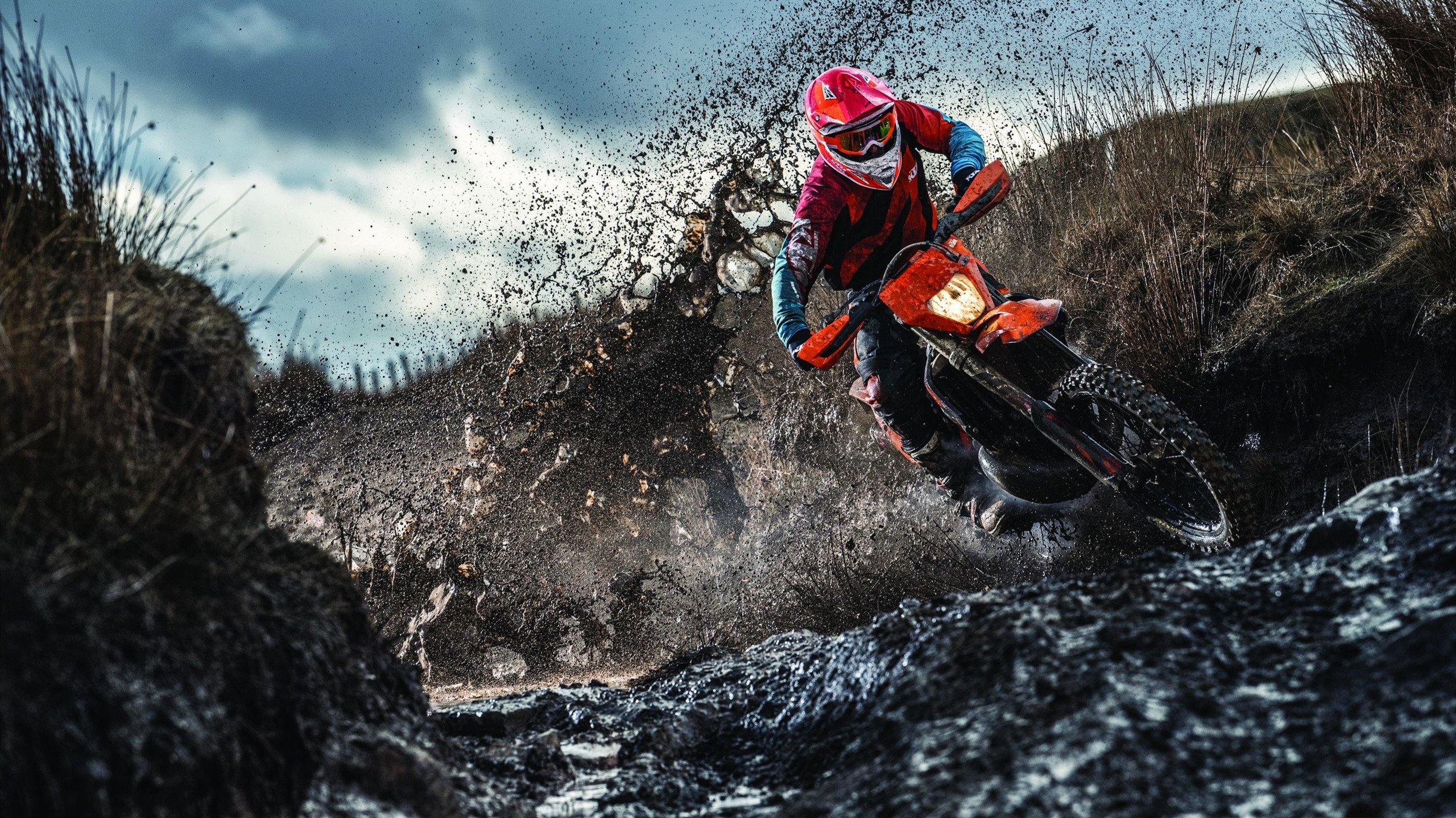 开云体育app-伯纳乌的黄昏，当格列兹曼的孤勇照亮法兰西的暗夜